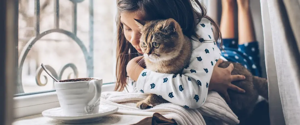 Kind mit Teddybär